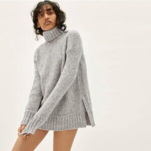 Everlane Cloud turtleneck sweater - size XS